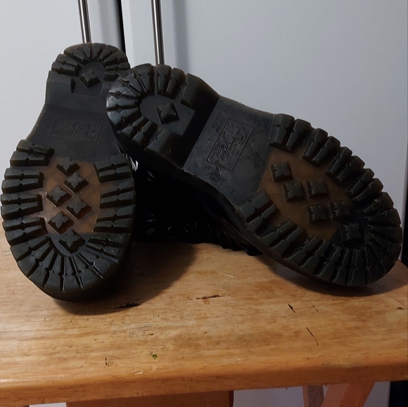 Molly Doc Martens - Picture 4 of 8